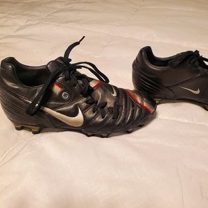Nike Total 90 shift Soccer/softball cleats